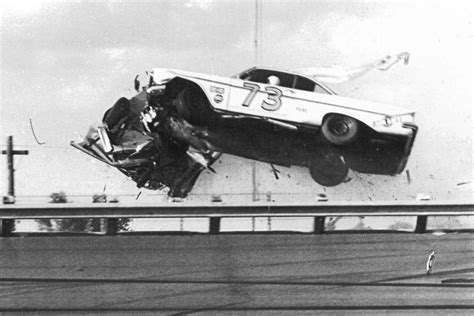 1959 daytona 500 1988 daytona 500|lee petty daytona crash car.